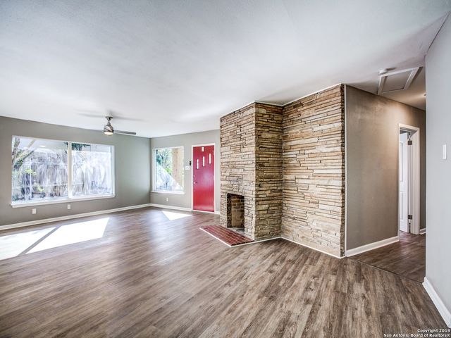 413 Garraty, San Antonio, TX 78209