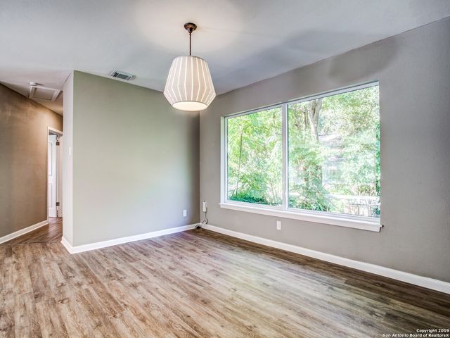 413 Garraty, San Antonio, TX 78209