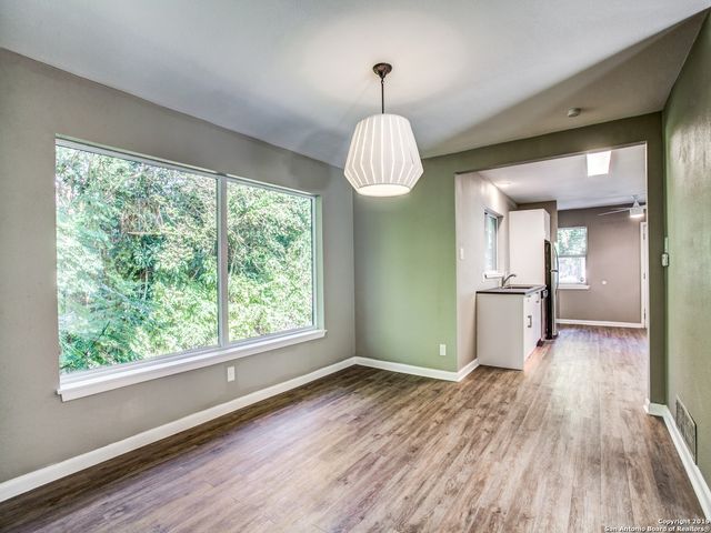 413 Garraty, San Antonio, TX 78209