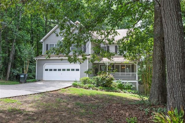 131 Banyon Court, Dallas, GA 30157