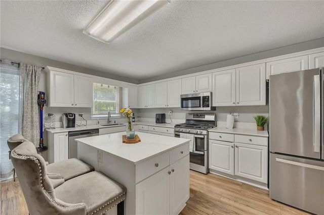 131 Banyon Court, Dallas, GA 30157