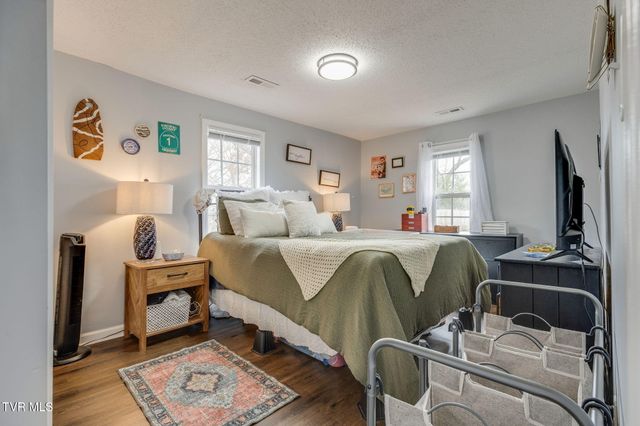 2526 Park Avenue, Johnson City, TN 37601