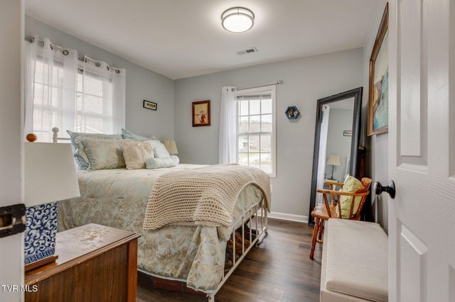 2526 Park Avenue, Johnson City, TN 37601