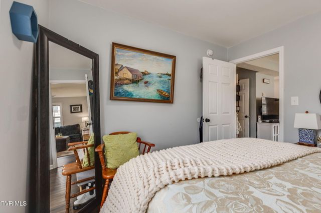 2526 Park Avenue, Johnson City, TN 37601