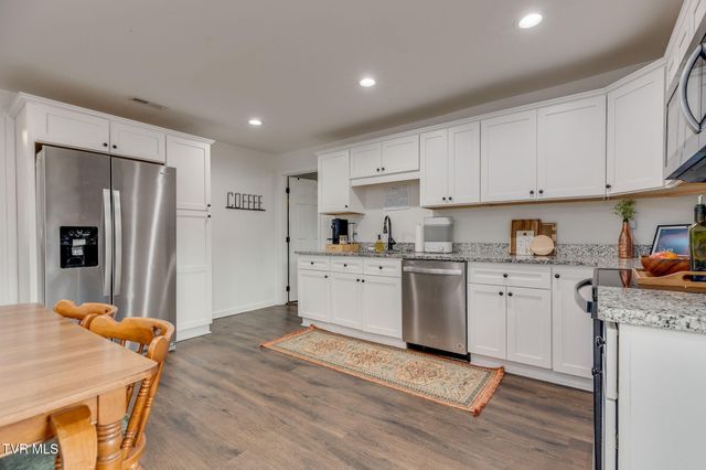 2526 Park Avenue, Johnson City, TN 37601