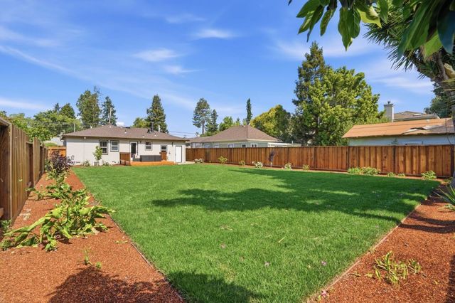 218 N Murphy Avenue, Sunnyvale, CA 94086