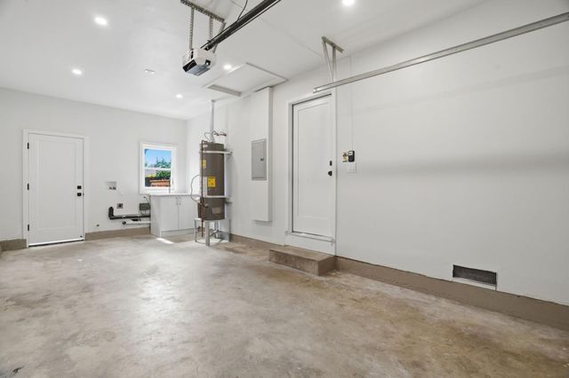 218 N Murphy Avenue, Sunnyvale, CA 94086
