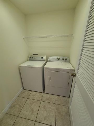 27727 PLEASURE RIDE LOOP, Wesley Chapel, FL 33544