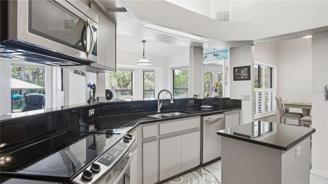 11635 E BLUE COVE DRIVE, Dunnellon, FL 34432