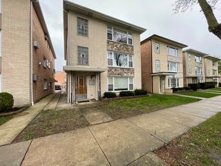 8645 W SUMMERDALE Avenue 3, Chicago, IL 60656