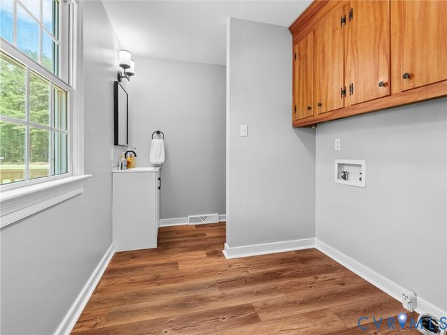 3075 Judes Ferry Rd, Powhatan, VA 23139