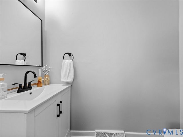 3075 Judes Ferry Rd, Powhatan, VA 23139