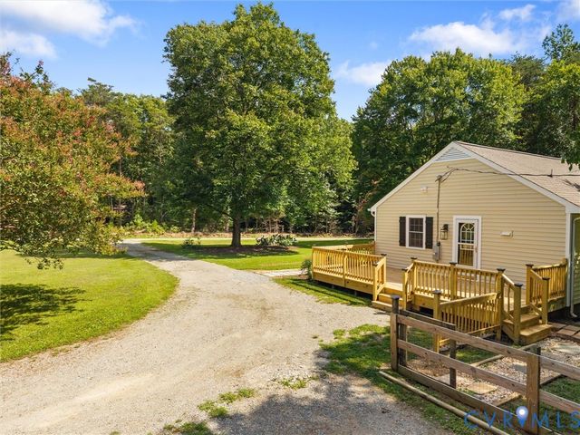 3075 Judes Ferry Rd, Powhatan, VA 23139