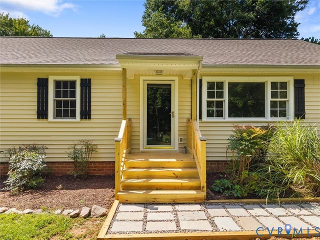 3075 Judes Ferry Rd, Powhatan, VA 23139