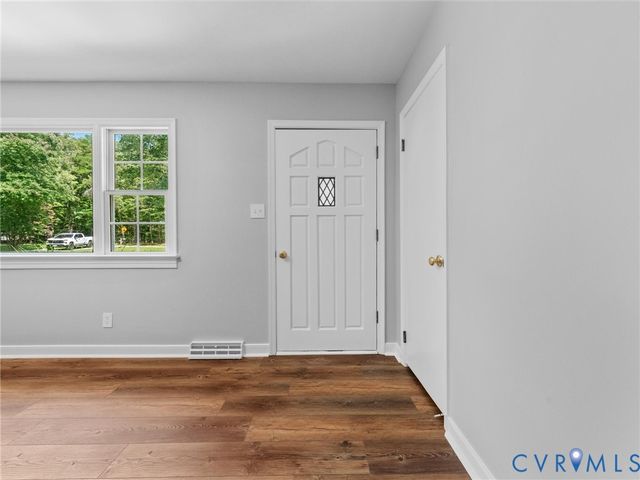 3075 Judes Ferry Rd, Powhatan, VA 23139