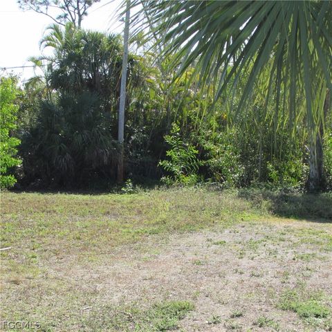 7758 Breakwater CT, Bokeelia, FL 33922