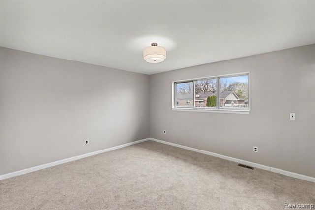 5698 Bingham Drive, Troy, MI 48085