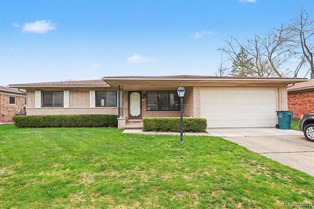 5698 Bingham Drive, Troy, MI 48085