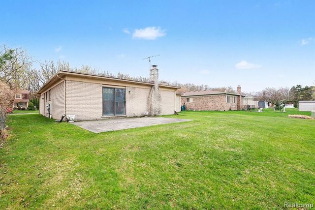 5698 Bingham Drive, Troy, MI 48085