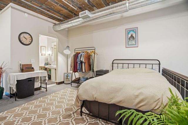 214 4th Street E 226, Saint Paul, MN 55101