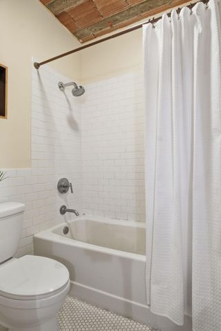 214 4th Street E 226, Saint Paul, MN 55101