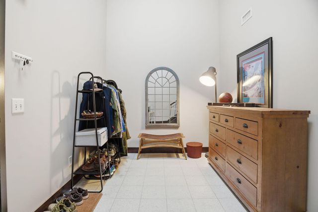 214 4th Street E 226, Saint Paul, MN 55101