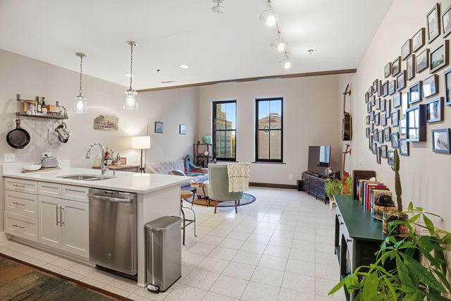 214 4th Street E 226, Saint Paul, MN 55101