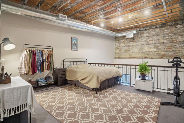 214 4th Street E 226, Saint Paul, MN 55101