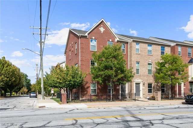 12122 Detroit Avenue, Lakewood, OH 44107