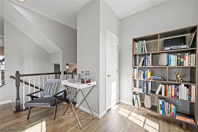 12122 Detroit Avenue, Lakewood, OH 44107