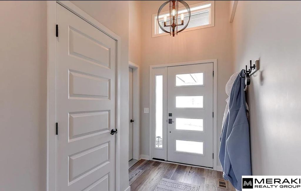 1079 Sand Hill Road, Louisville, NE 68037