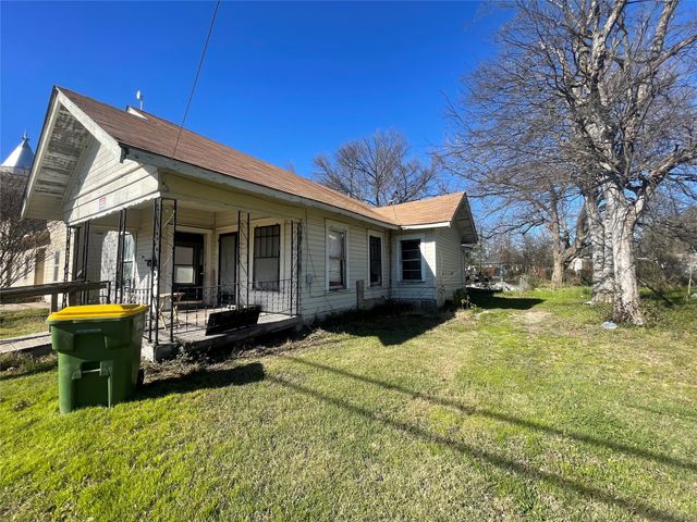 419 Coleman Street, Marlin, TX 76661