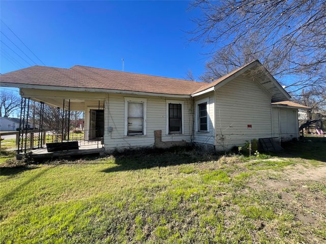 419 Coleman Street, Marlin, TX 76661