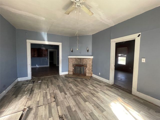 419 Coleman Street, Marlin, TX 76661