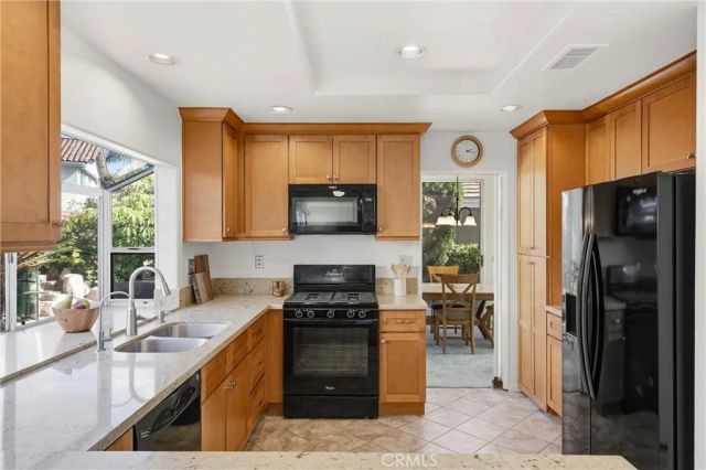 2061 Pueblo, Tustin, CA 92782