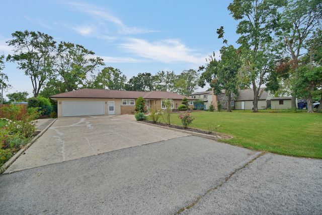 2244 205th Street, Chicago Heights, IL 60411