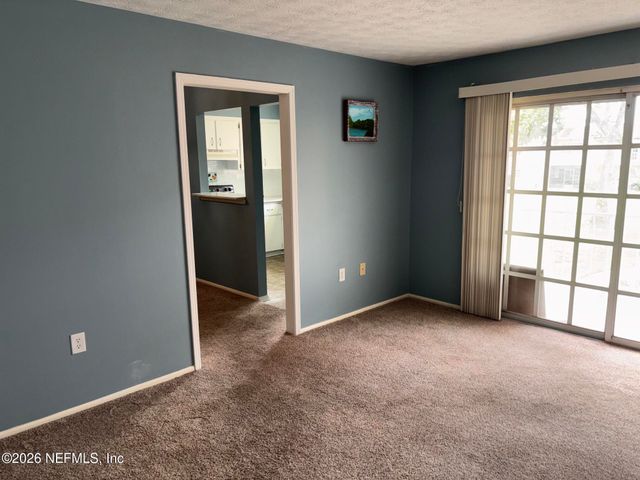 5201 ATLANTIC Boulevard 194, Jacksonville, FL 32207