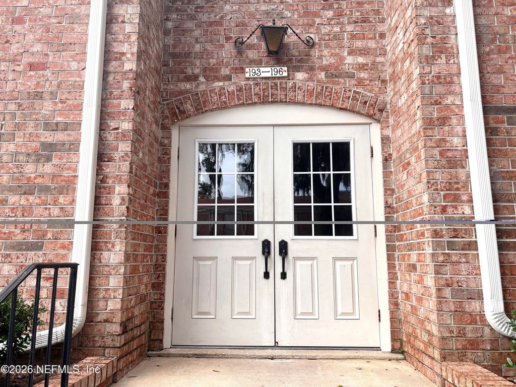 5201 ATLANTIC Boulevard 194, Jacksonville, FL 32207