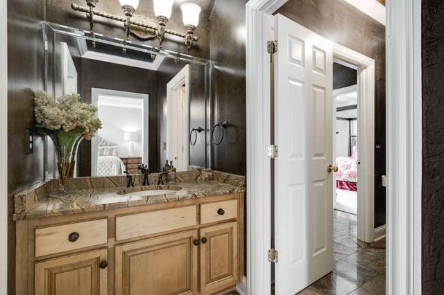 1136 Haverhill Dr, Brentwood, TN 37027
