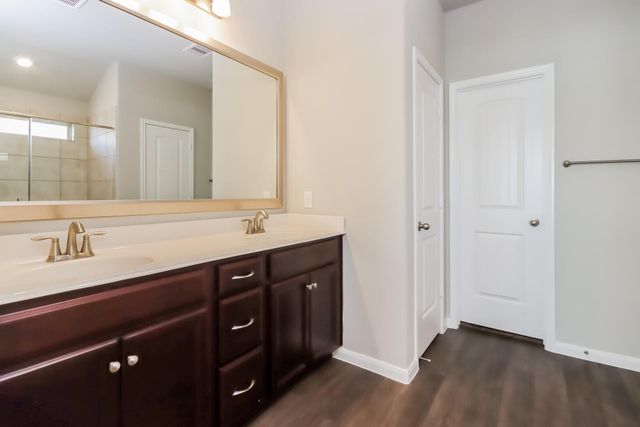 4606 Wildflower Way, Baytown, TX 77521