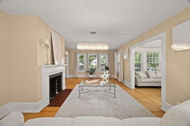 15 Belcher Ave, Brockton, MA 02301