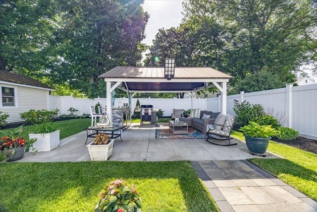 15 Belcher Ave, Brockton, MA 02301