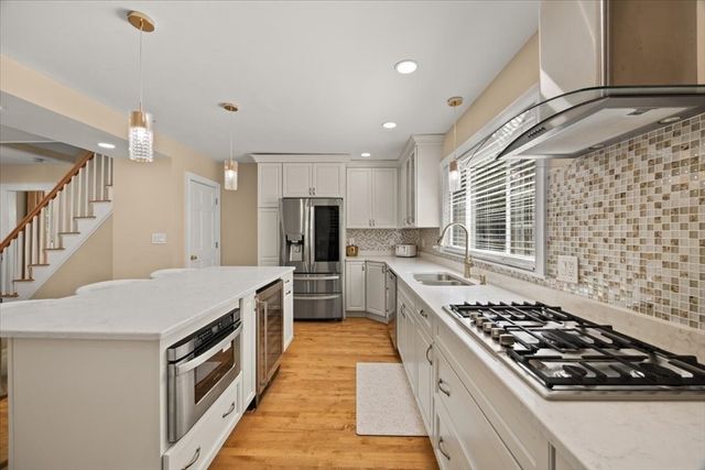 15 Belcher Ave, Brockton, MA 02301