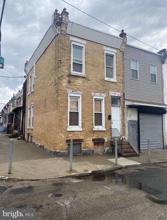 Image 2 of property listing at 630 W MAYFIELD ST, Philadelphia, PA 19133