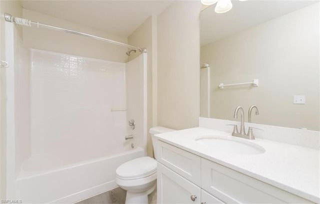 302 SE 18th TER, Cape Coral, FL 33990