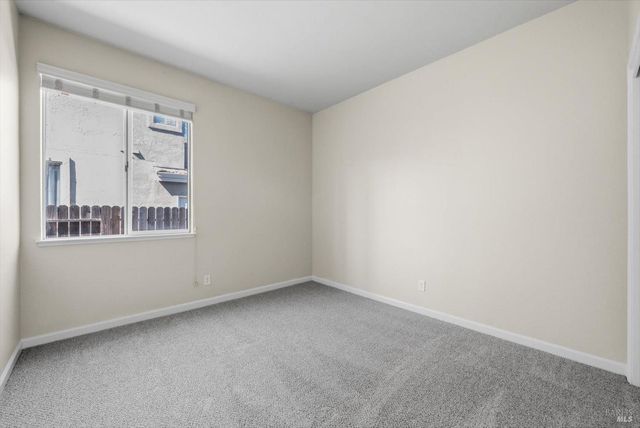 212 Laurelwood Way, Vacaville, CA 95687