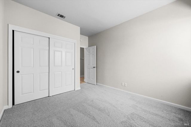 212 Laurelwood Way, Vacaville, CA 95687