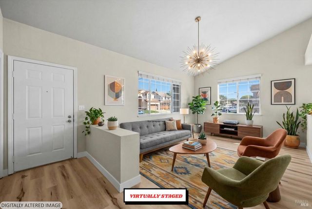 212 Laurelwood Way, Vacaville, CA 95687