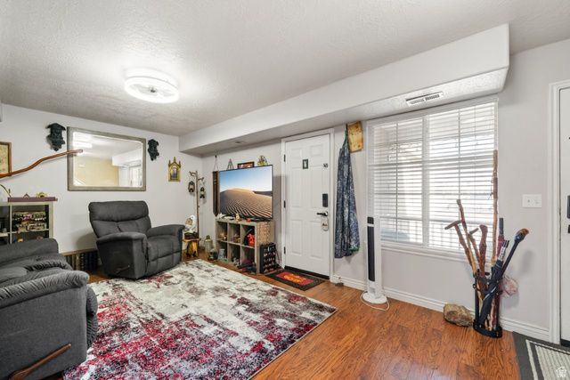 179 W 2525 N, Harrisville, UT 84414