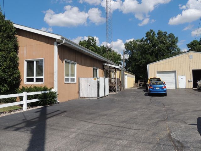 457 S Campbell Street, Valparaiso, IN 46385